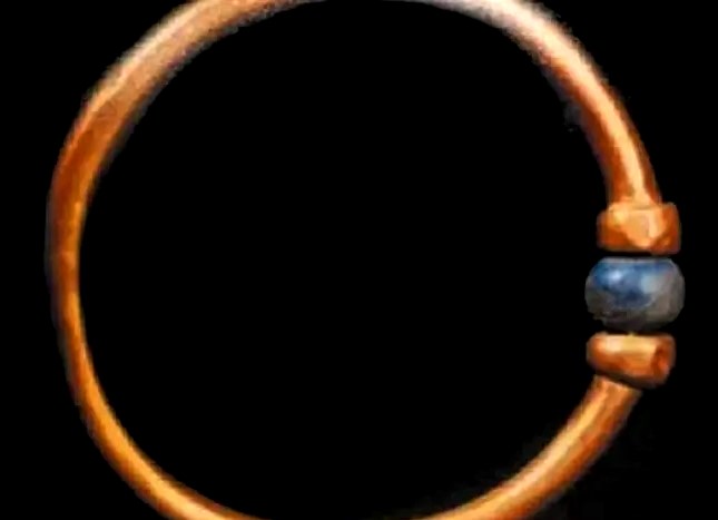 15 años de prisión y una multa de 2 millones de libras egipcias en el caso del brazalete robado en el Museo Egipcio