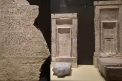 Conferencia en Madrid - Piezas de Heracleópolis Magna en las salas del MAN