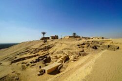 Descubren en Saqqara tumbas de las dinastías II, III y XVIII