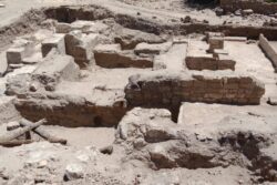 Descubrimiento de nuevos elementos arquitectónicos en el antiguo templo de Qasr