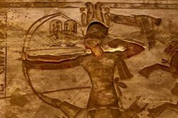 El arco compuesto, el arma más letal de la Edad del Bronce, fue inventado a mediados del II milenio a.C. en Oriente Próximo y luego mejorado por los escitas
