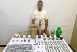 Las autoridades egipcias confiscan 577 piezas arqueológicas a un comerciante en Minya