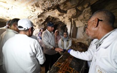 Nuevos hallazgos arqueológicos en Luxor revelan ataúdes intactos, tumbas inéditas y momias animales en Draa Abu el-Naga