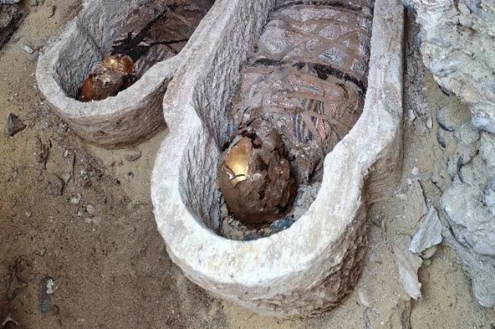 Una misión española descubre una tumba romana excepcional y lenguas de oro que revelan rituales funerarios de época grecorromana